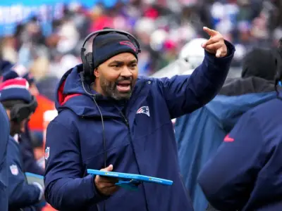 Former Patriots coach Jerod Mayo makes appearance at Tennessee football game