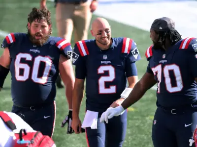 Brian Hoyer, David Andrews know what fans want as they seek a niche among ex-Patriots in the media