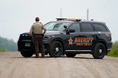 Man suspected of shooting 2 Minnesota lawmakers caught, AP sources say