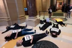 Legislature, with GOP and 4 DFL votes, ends MinnesotaCare for undocumented adults 