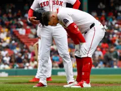 Red Sox’ Alex Bregman starts running program, still far from returning from quad strain
