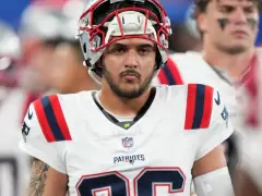Mike Vrabel defends Patriots kicker Andy Borregales after another shaky outing vs. Dolphins