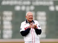 Here’s the call: Style, subtlety will keep fans listening to baseball announcers