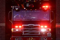 South Metro Fire Rescue responds to grass fire along High Line Canal in Arapahoe County