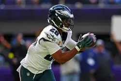 Saquon Barkley, Eagles believe they can still turn the offense around. They have to.